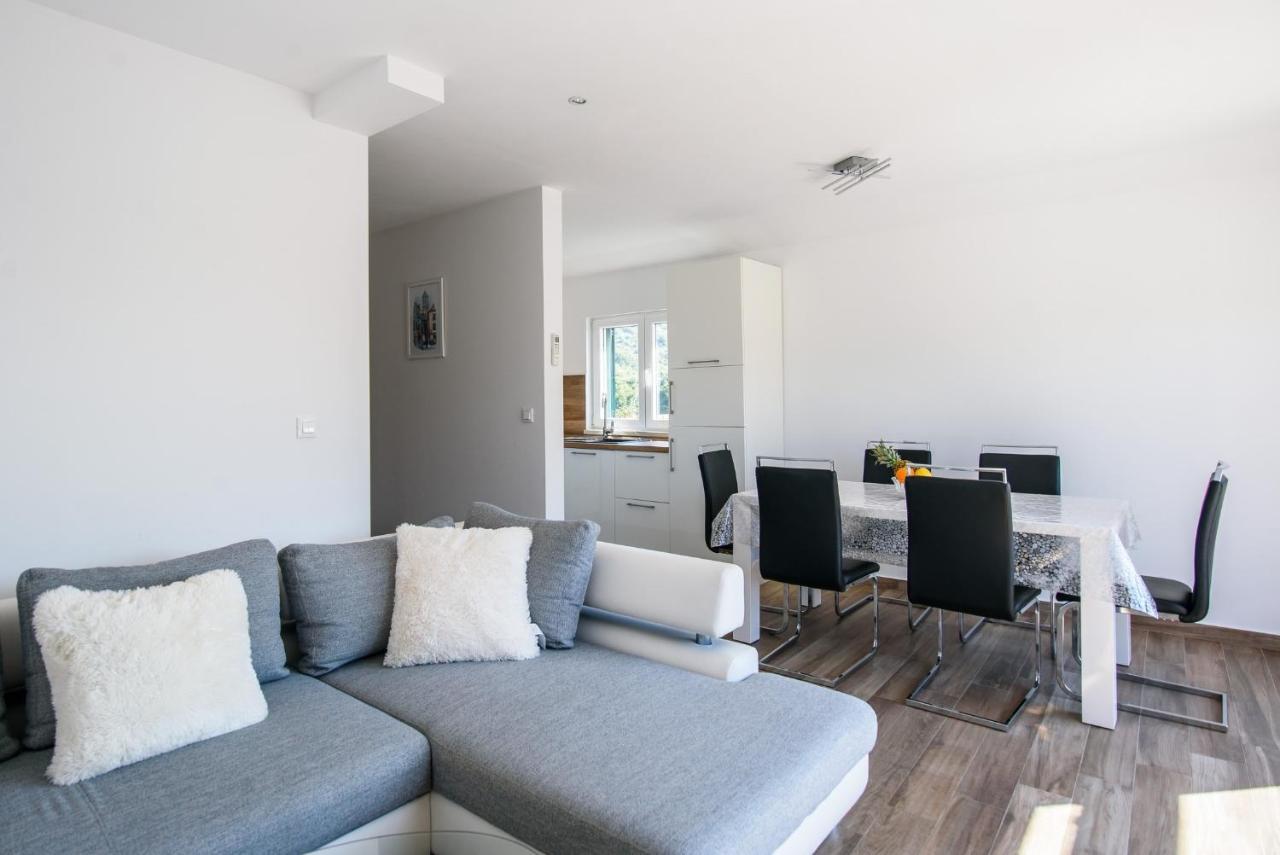 Stermasi Apartments Saplunara Luaran gambar