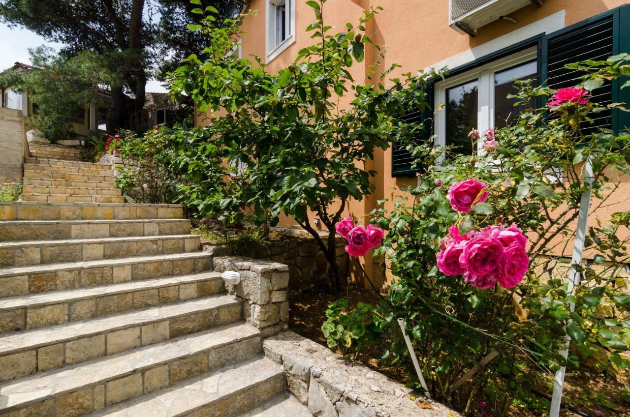 Stermasi Apartments Saplunara Luaran gambar